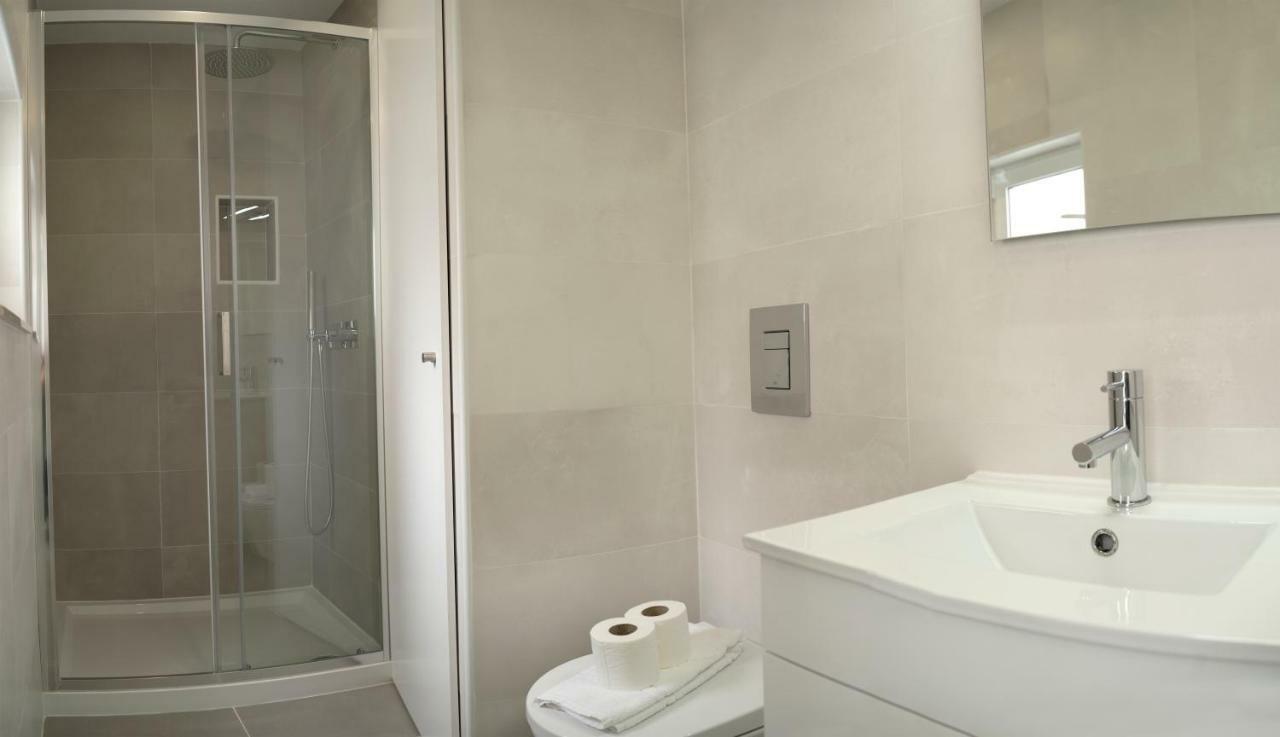 Funky Two Bedroom Saldanha Lisbon Exterior photo