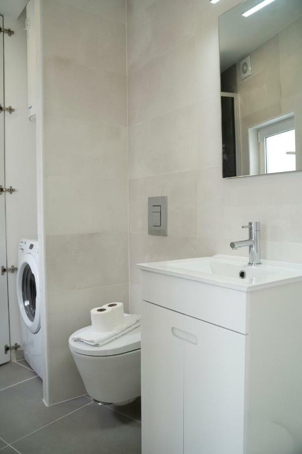 Funky Two Bedroom Saldanha Lisbon Exterior photo